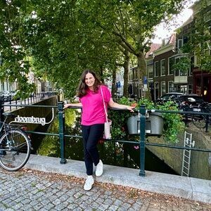 Meet your Posher, Maegan